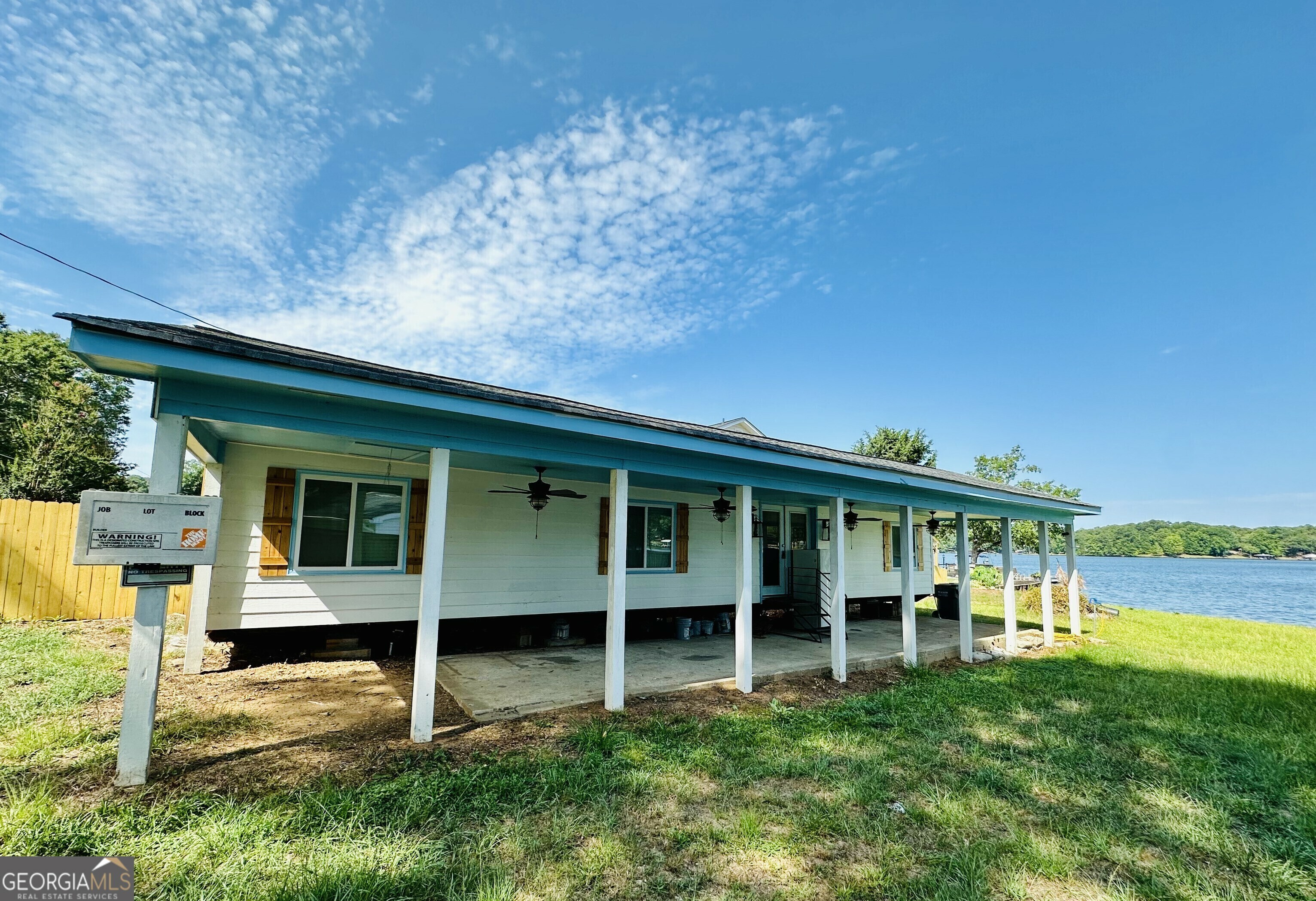 Property Photo:  220 Lakeshore Drive  GA 31064 