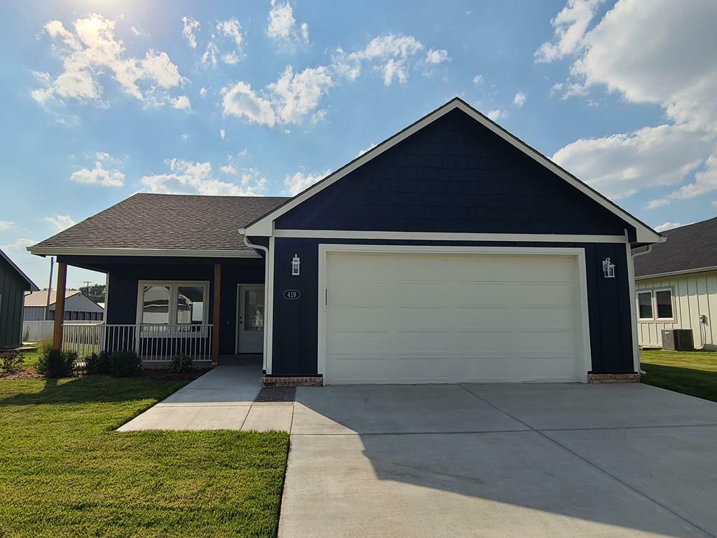Property Photo: 419 Dala Dr KS 67456