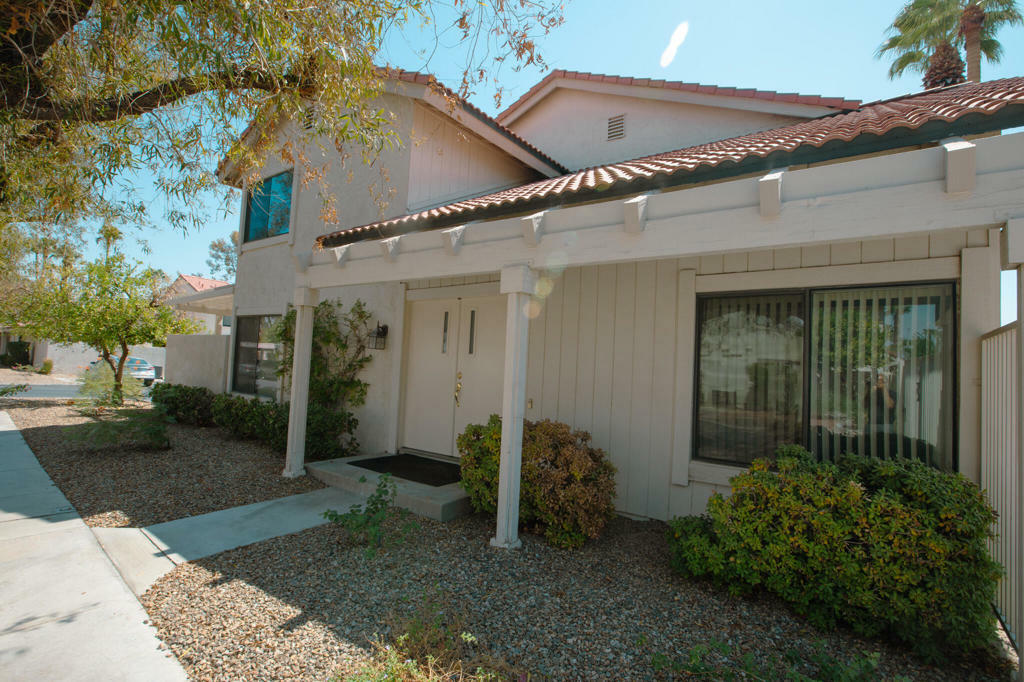 Property Photo:  2010 Lawrence Crossley Road 1  CA 92264 