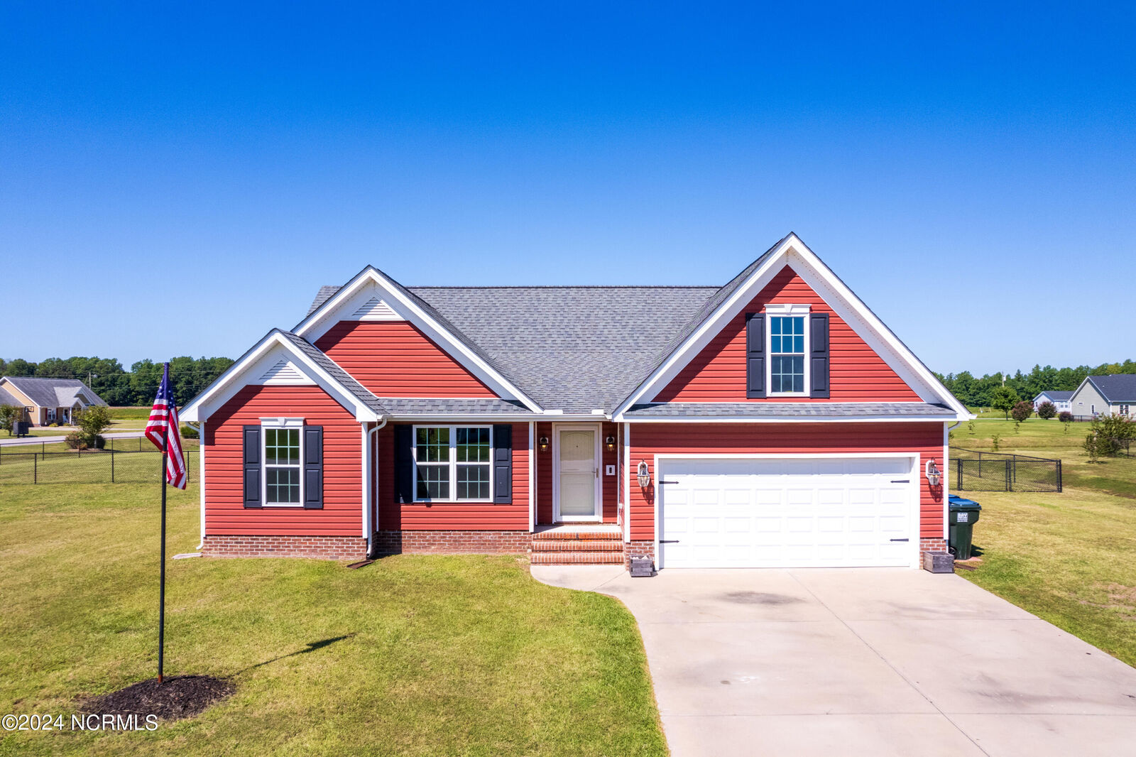 Property Photo:  101 Pamlico Drive  NC 27973 