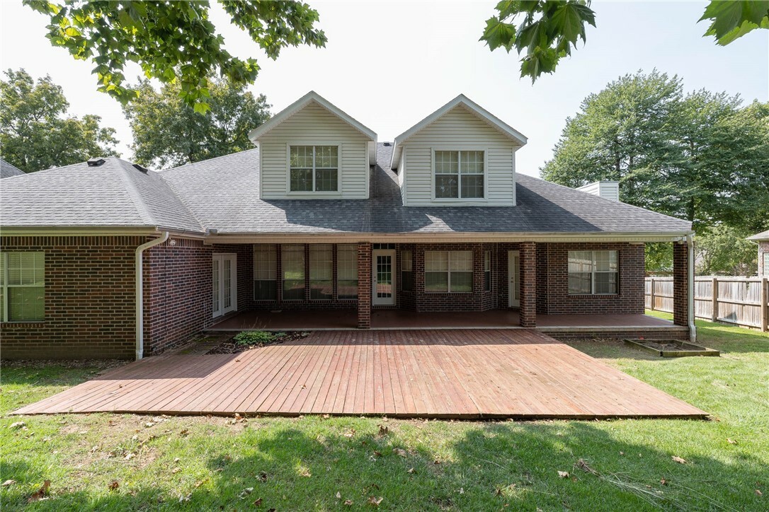 Property Photo:  2772 N Shadybrook Cove  AR 72703 