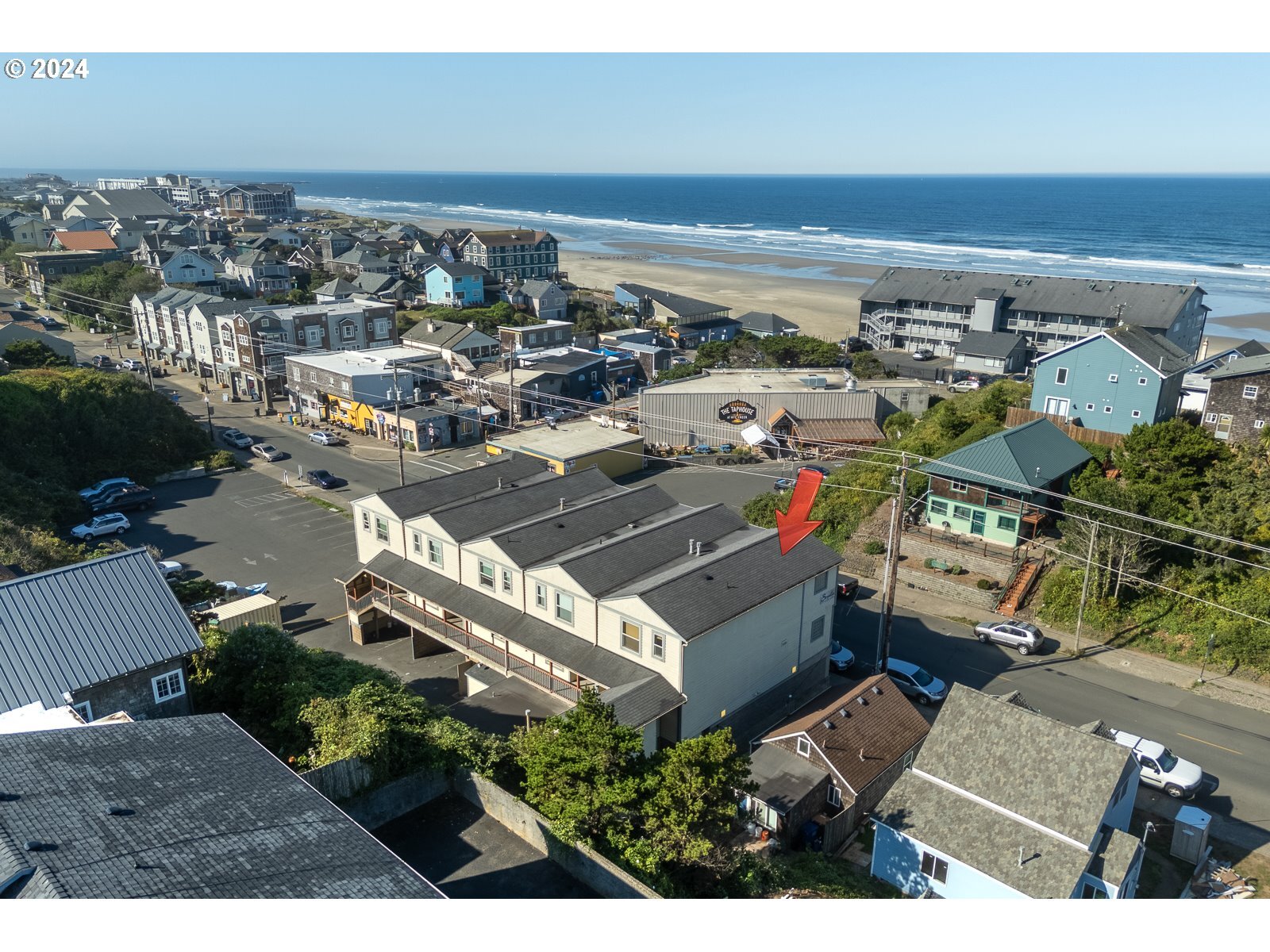 Property Photo: 526 NW Coast St H OR 97365