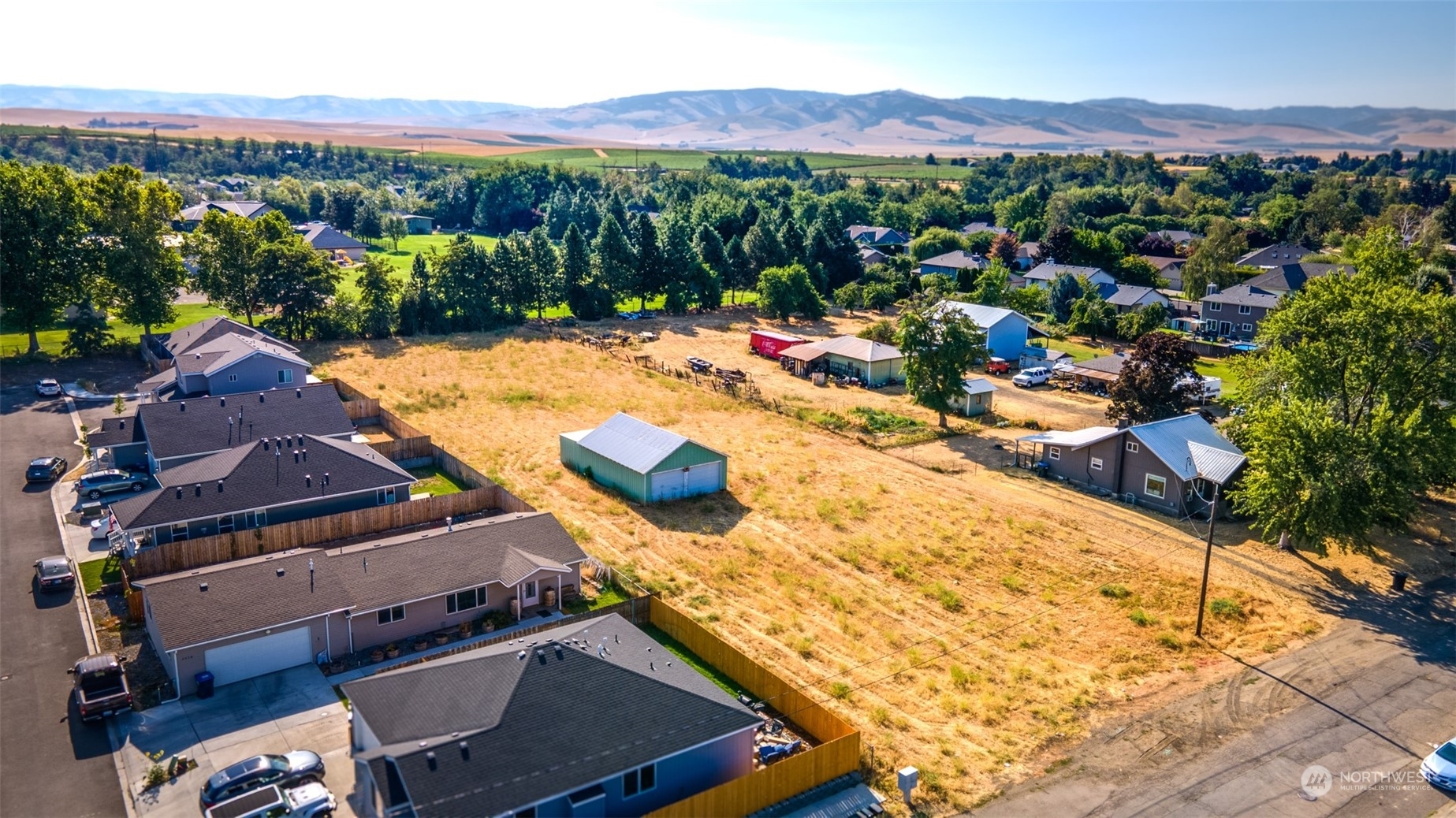 Property Photo: 333 Trimble Road WA 99362