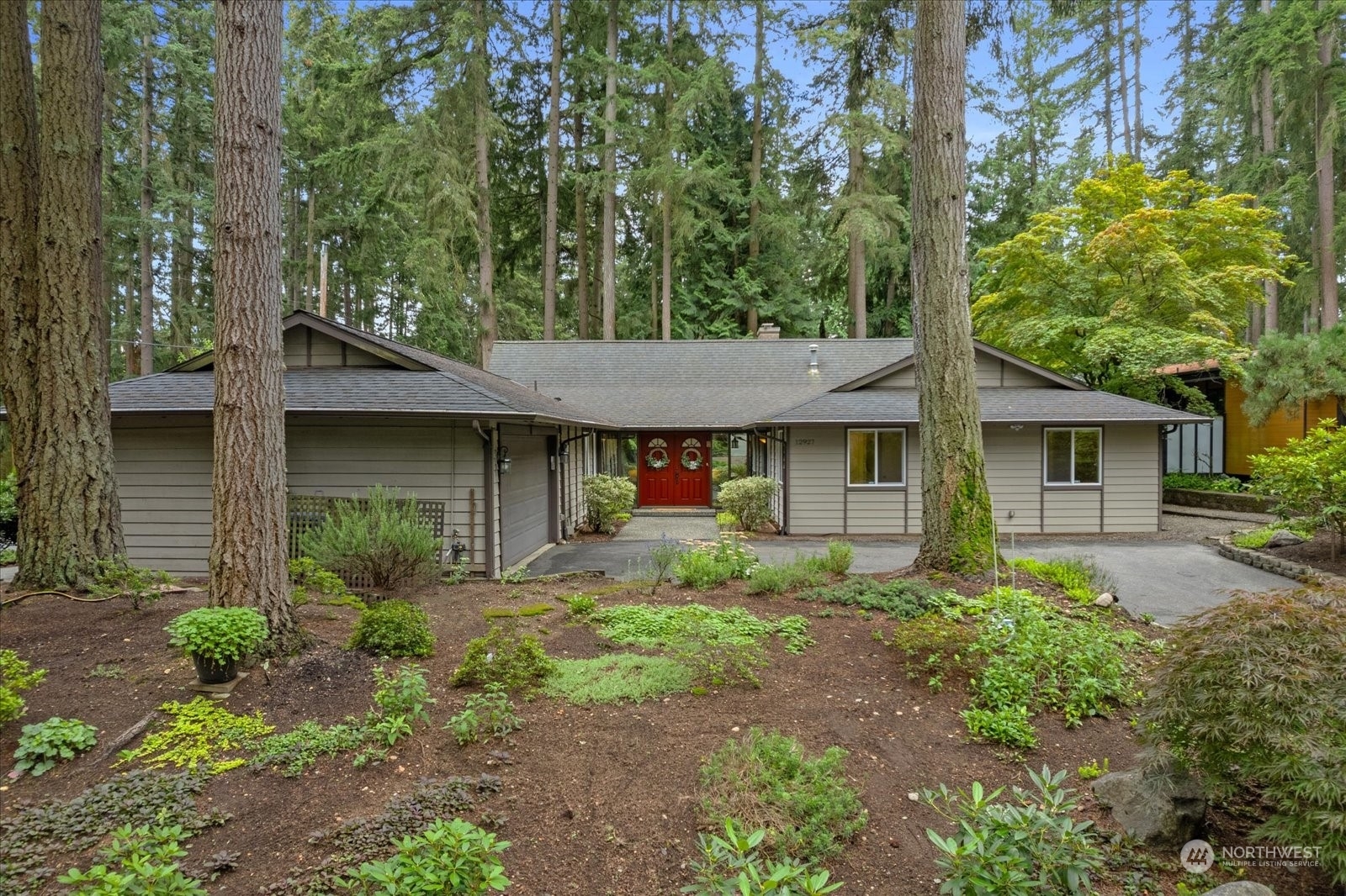 12927 NE 26th Place  Bellevue WA 98005 photo