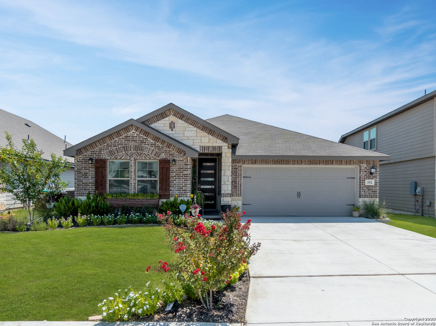 Property Photo: 352 Shelton Pass TX 78108