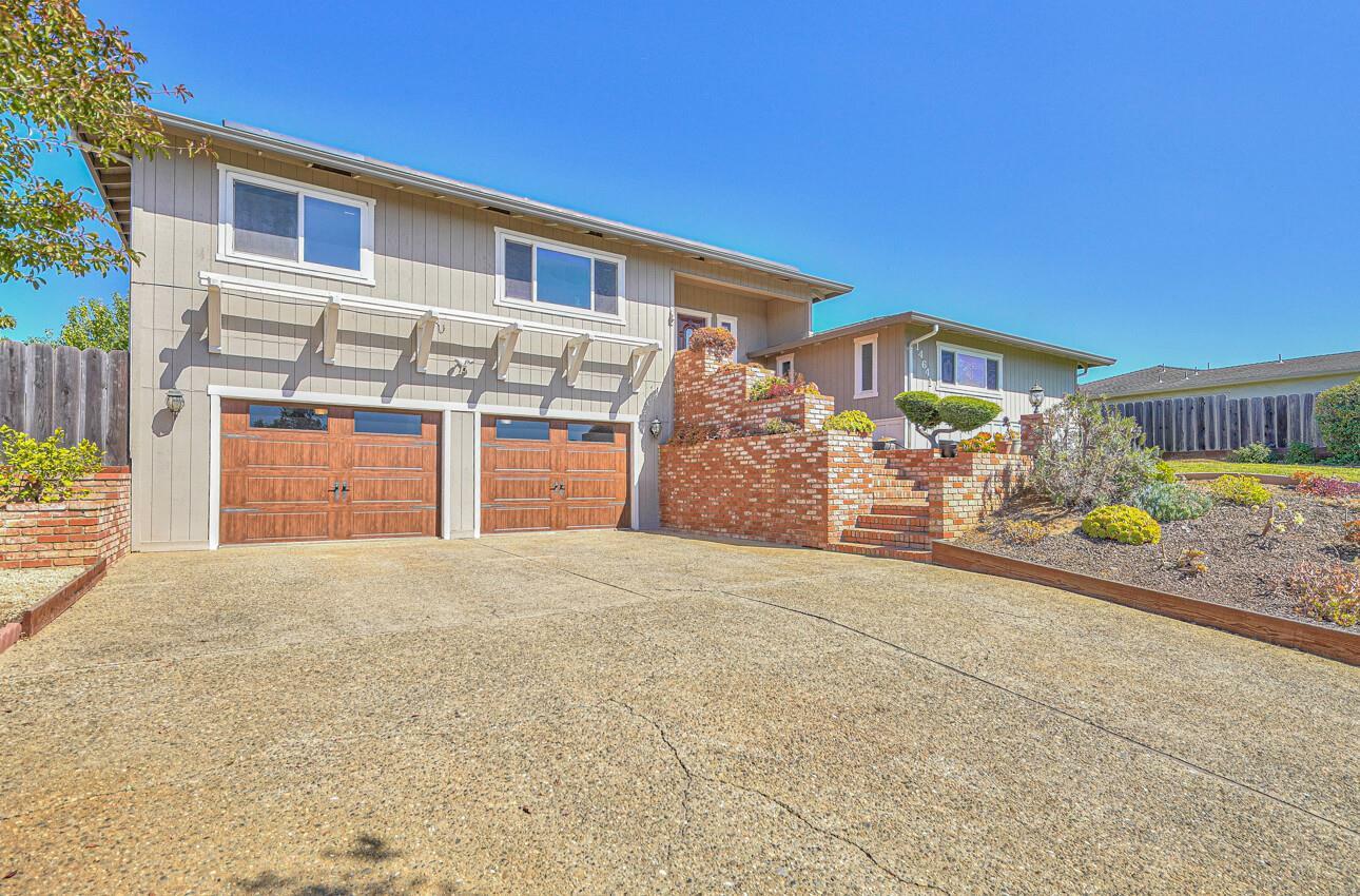 Property Photo:  14641 Scarlet Oak Place  CA 93907 