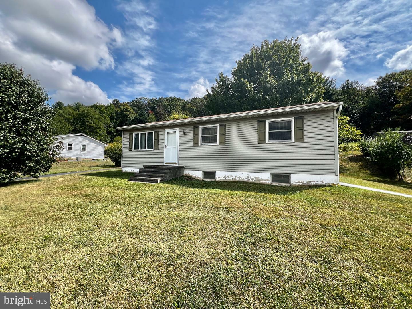 2223 Gablehammer Road  Westminster MD 21157 photo