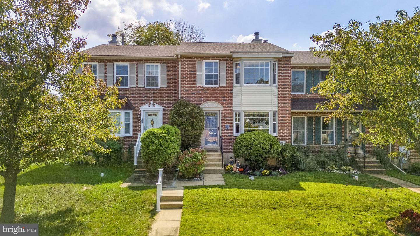 Property Photo: 127 Longford Road PA 19380