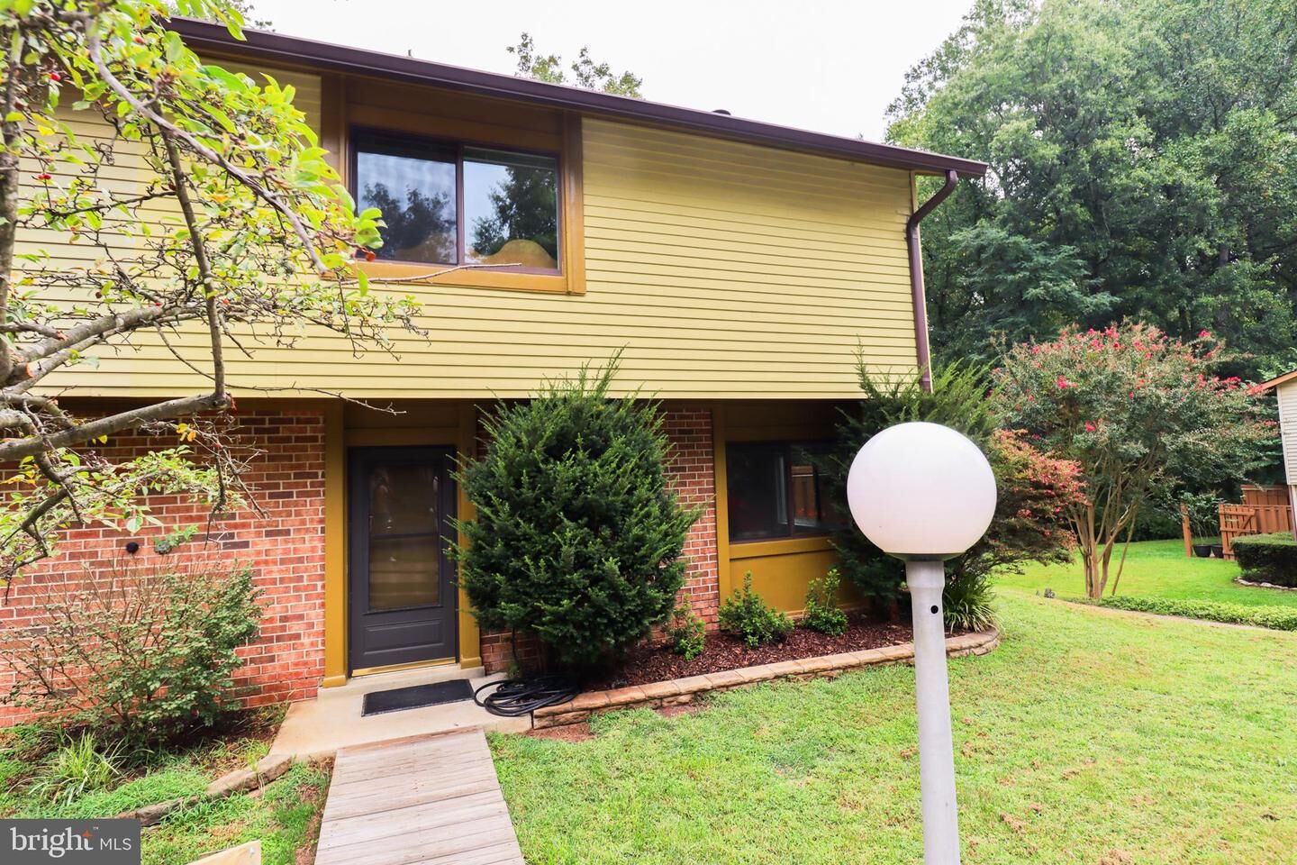 Property Photo:  5640 Oak Tanager Court  VA 22015 