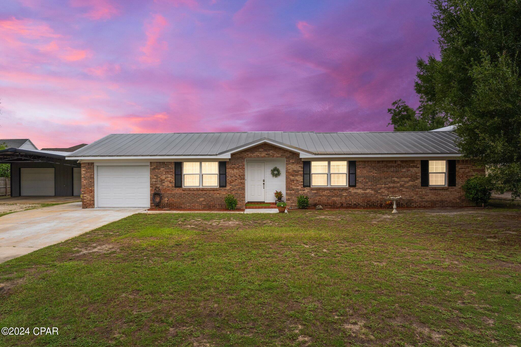 Property Photo:  1704 W 31st Court  FL 32405 