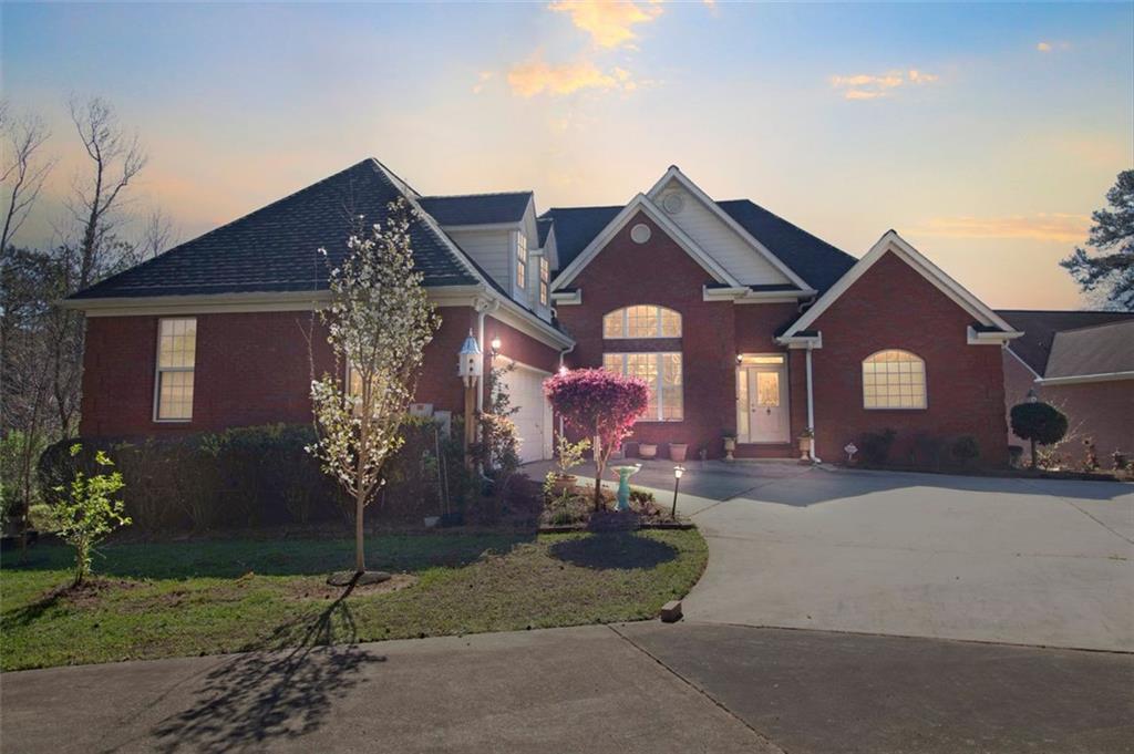 Property Photo: 3240 Somerset Court SE GA 30013