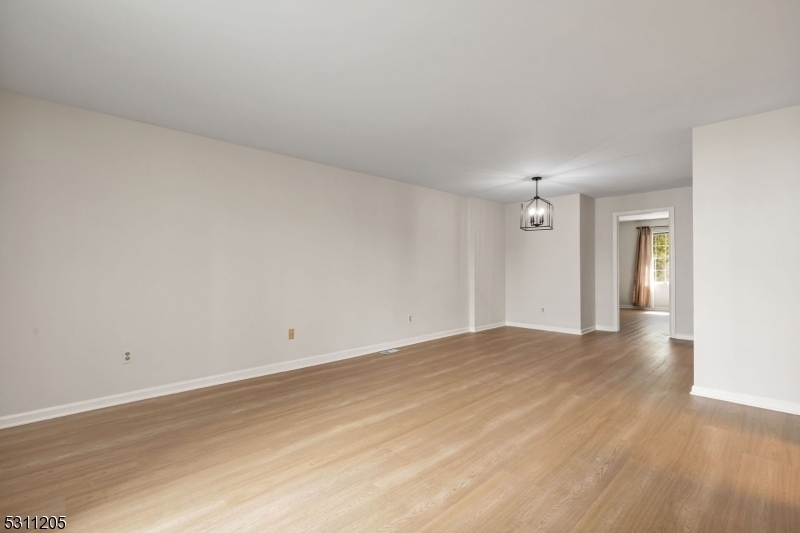 Property Photo:  113 Smithfield Ct  NJ 07920 