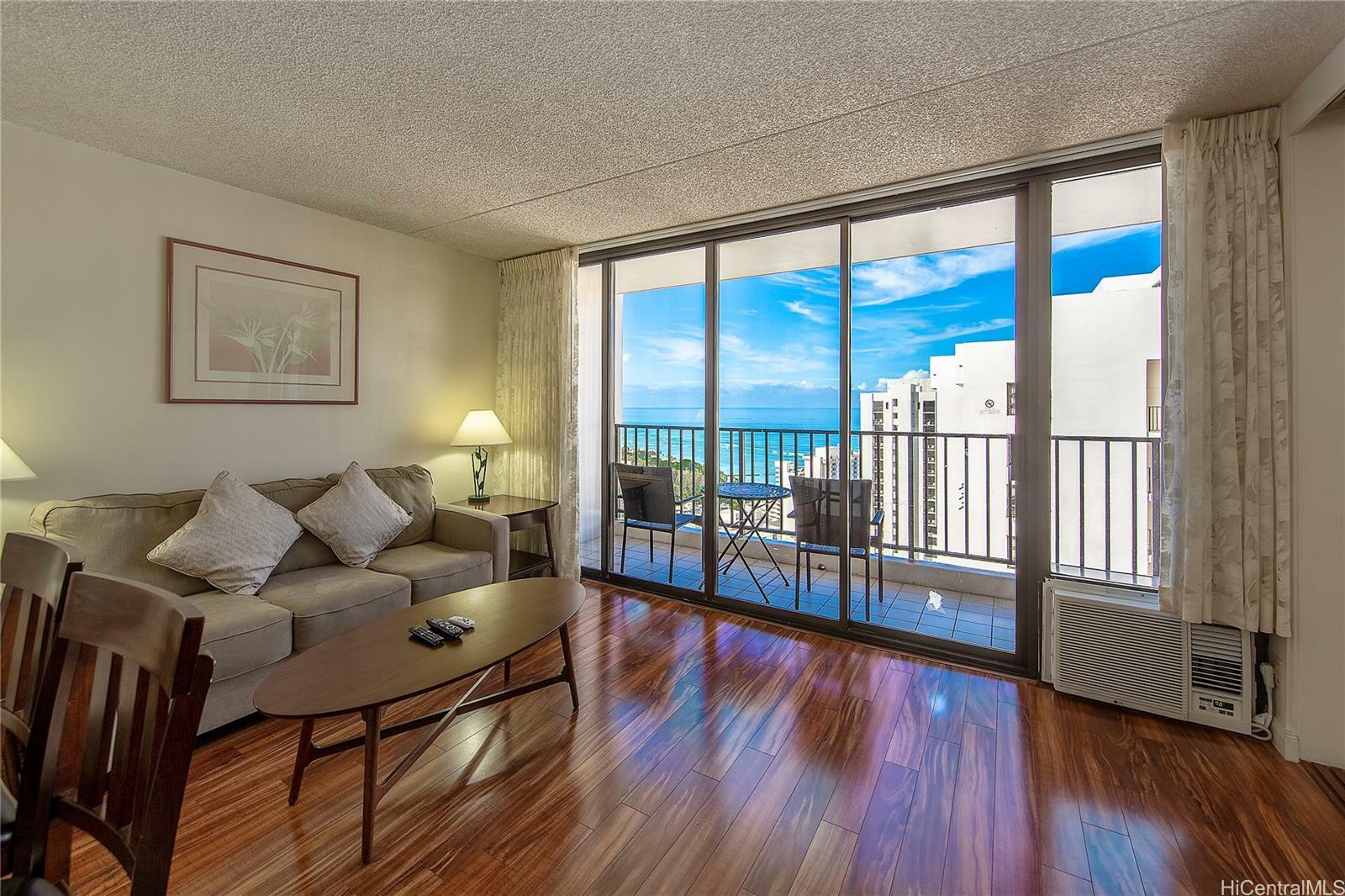 Property Photo:  201 Ohua Avenue Mauka 3706  HI 96815 