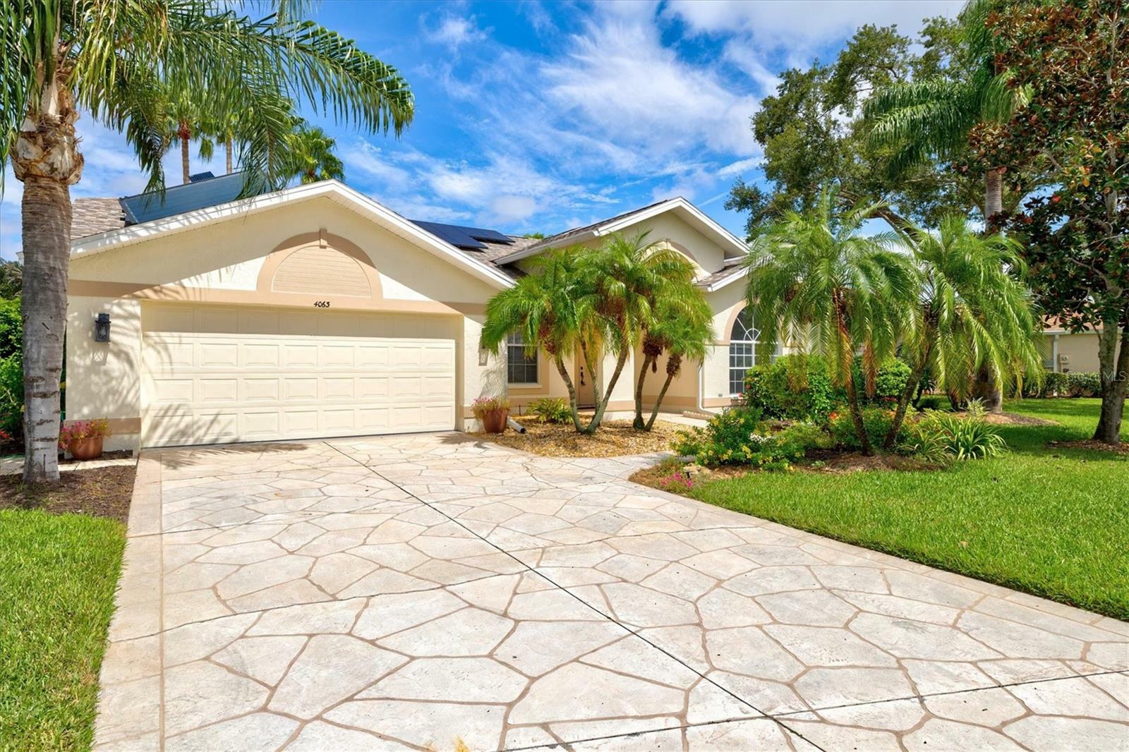 Property Photo:  4063 Westbourne Circle  FL 34238 