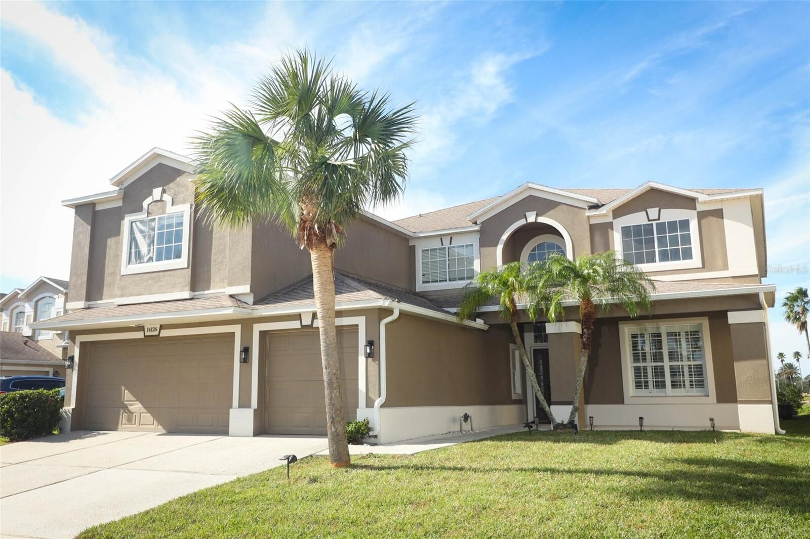 Property Photo:  14126 Fox Glove Street  FL 34787 