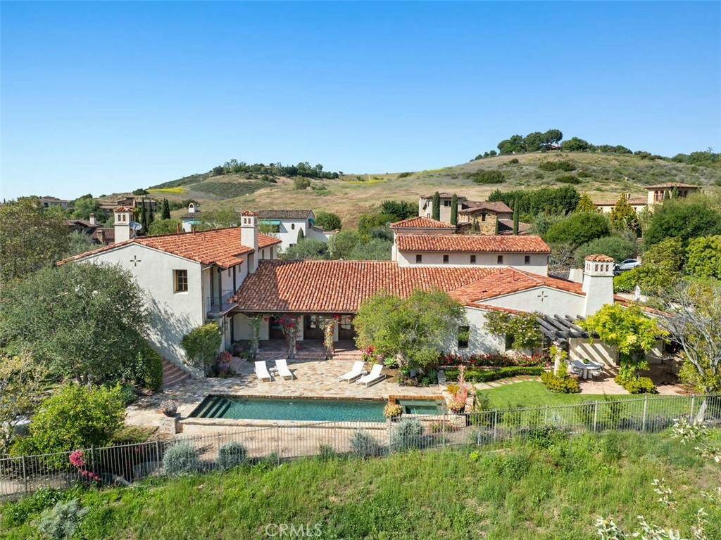 Property Photo: 60 Canyon Creek CA 92603