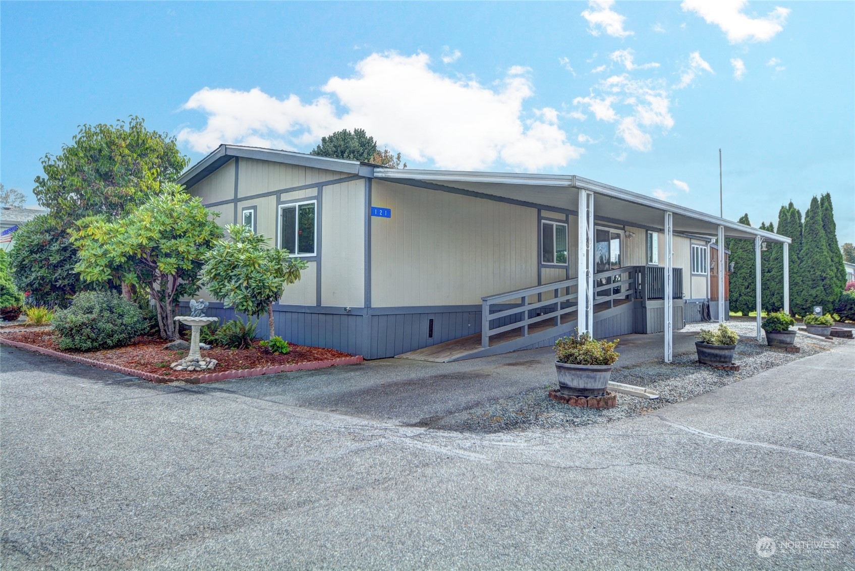 Property Photo:  16600 25th Avenue NE 121  WA 98271 