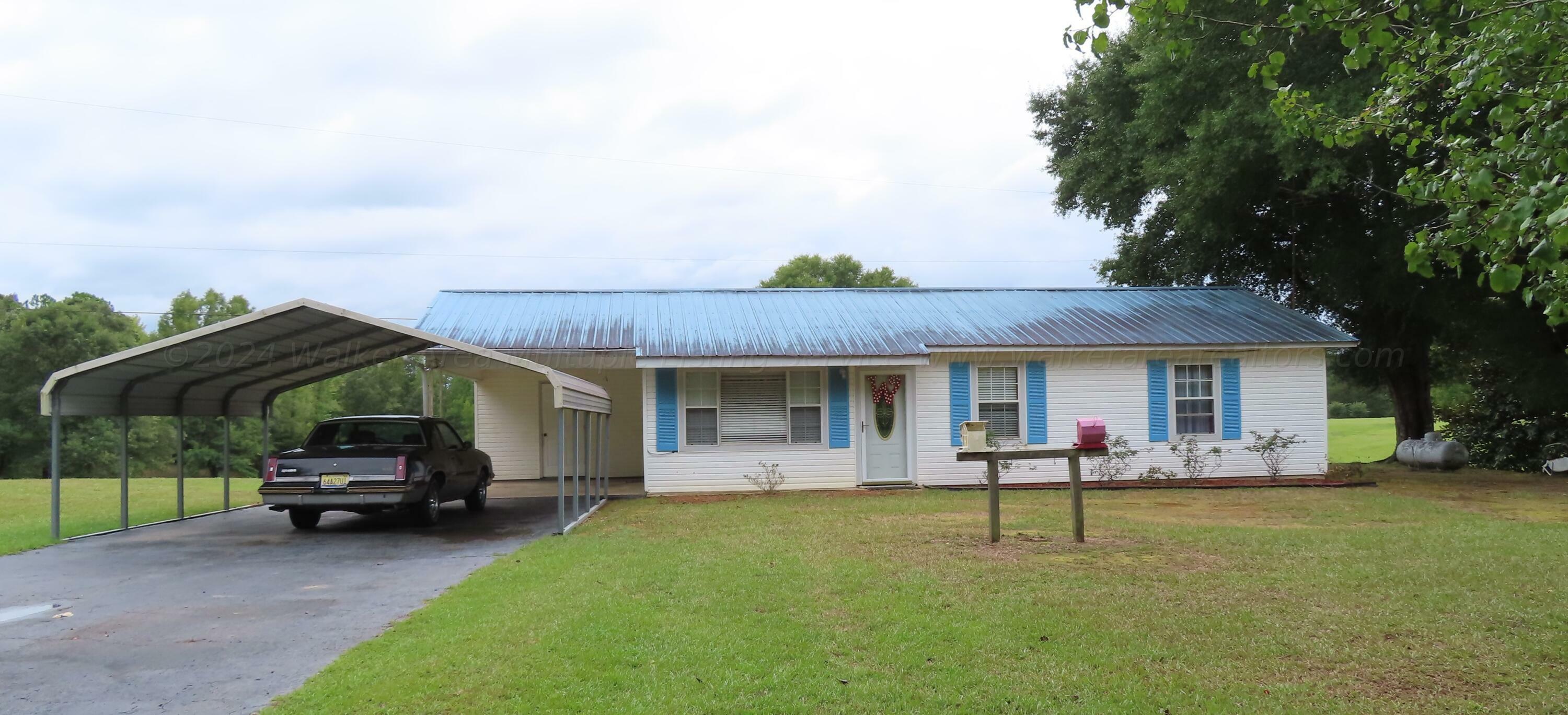 Property Photo:  191 Humphries Loop  AL 35578 