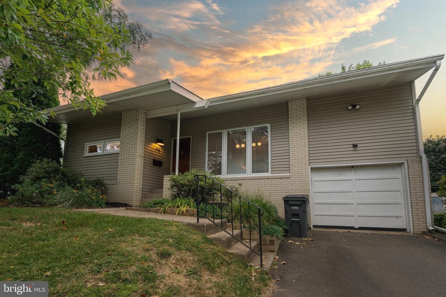 Property Photo: 418 Haywood Road PA 19002