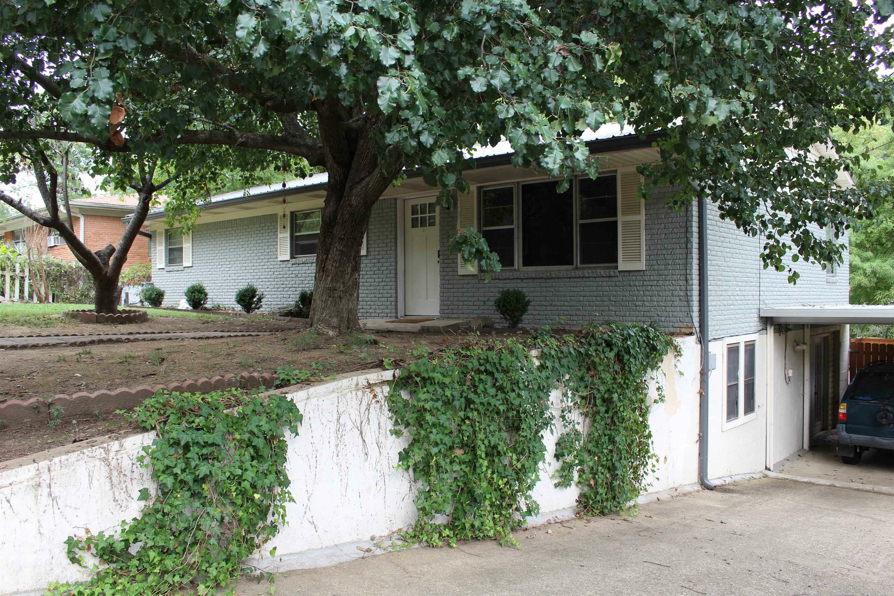 Property Photo:  203 Patriot St Street  AR 71913 