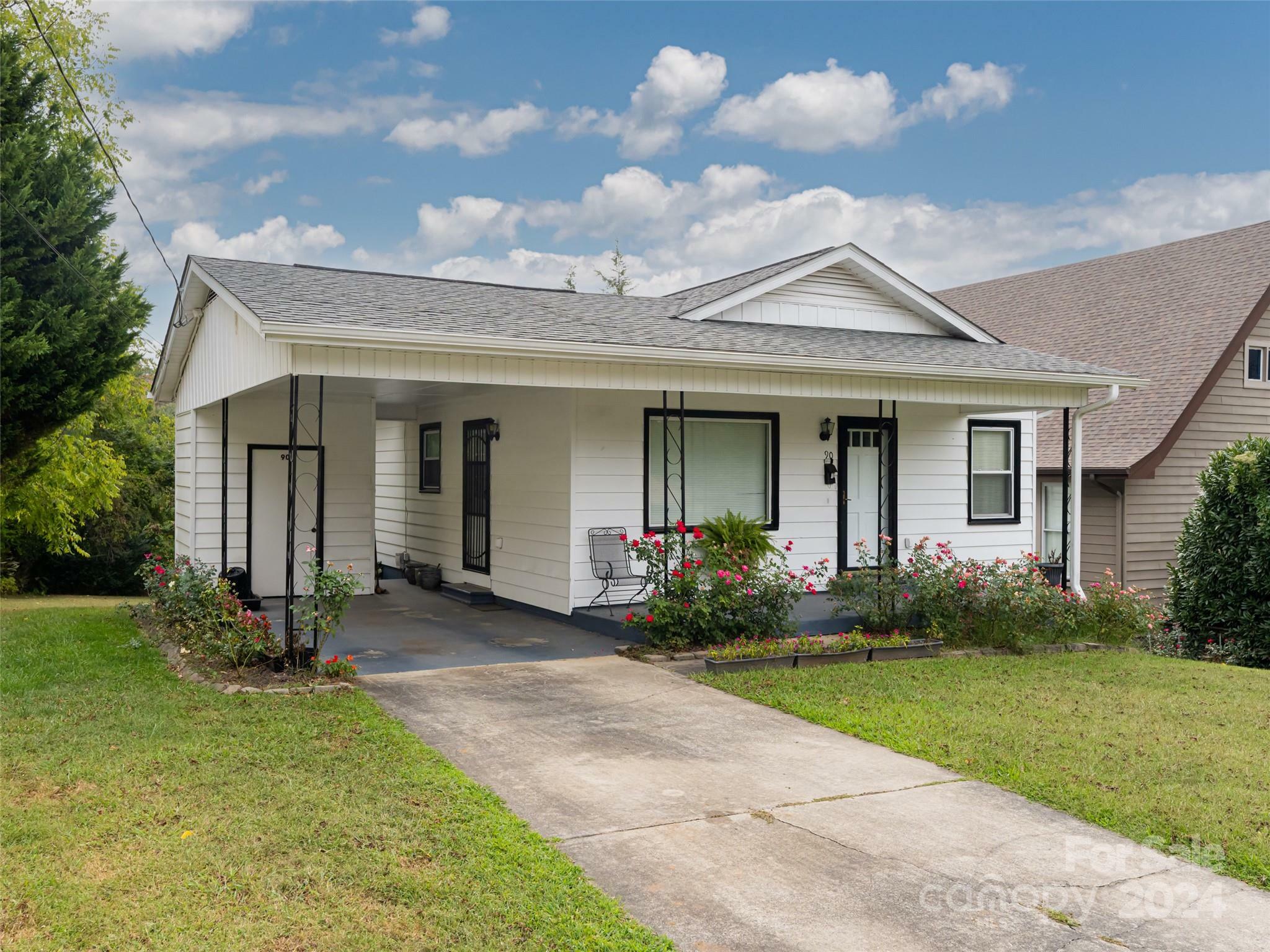 Property Photo:  90 Ora Street  NC 28801 