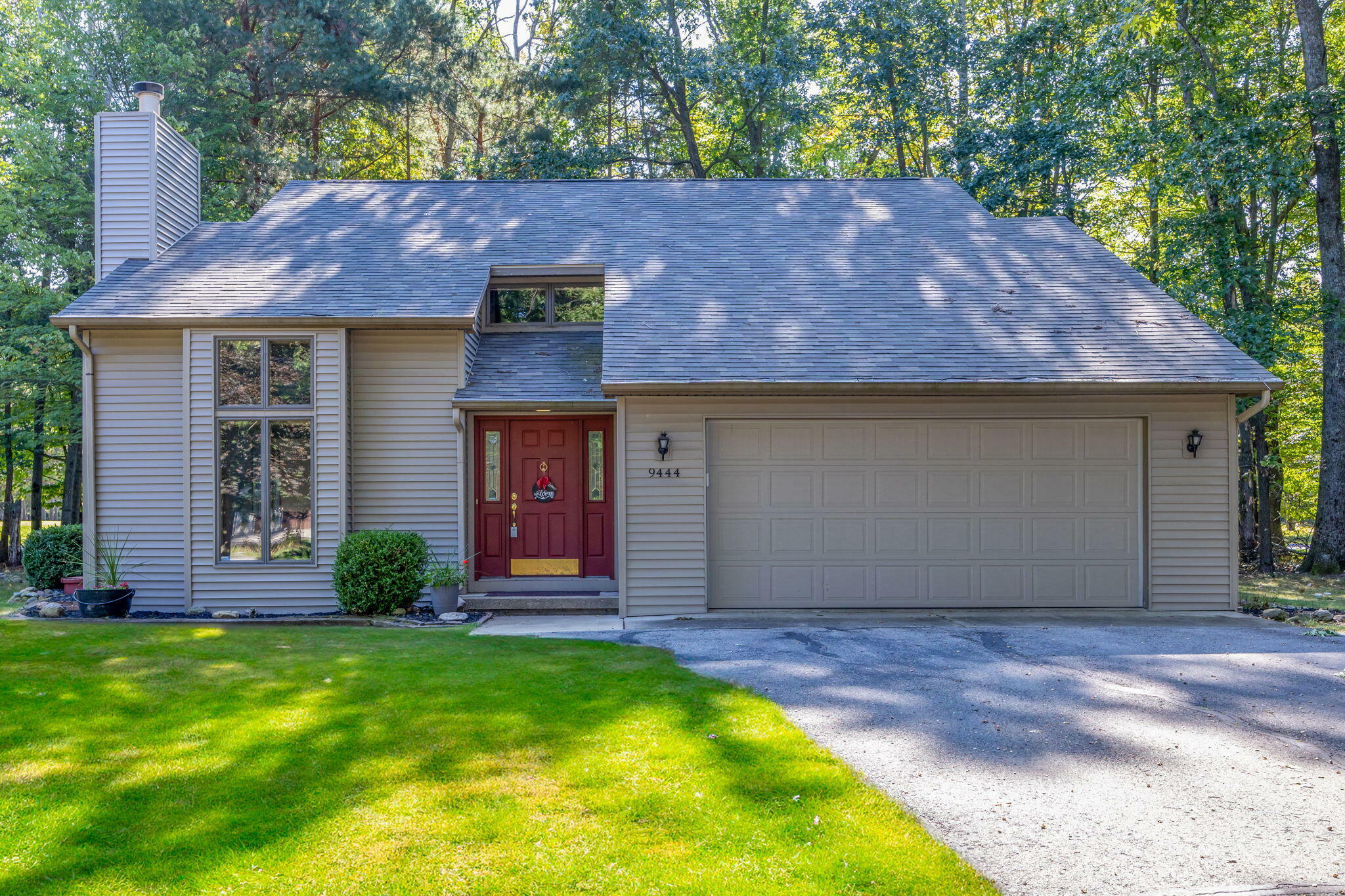 Property Photo:  9444 Sunset Court  MI 49346 