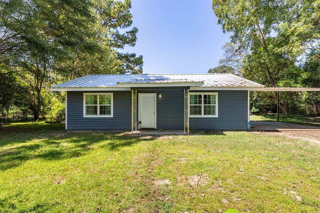 Property Photo:  150 County Road 4152  TX 75979 