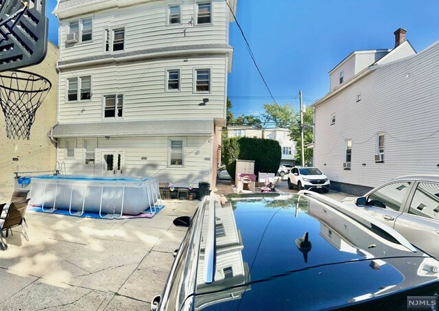 Property Photo:  618 N 7th Street  NJ 07107 