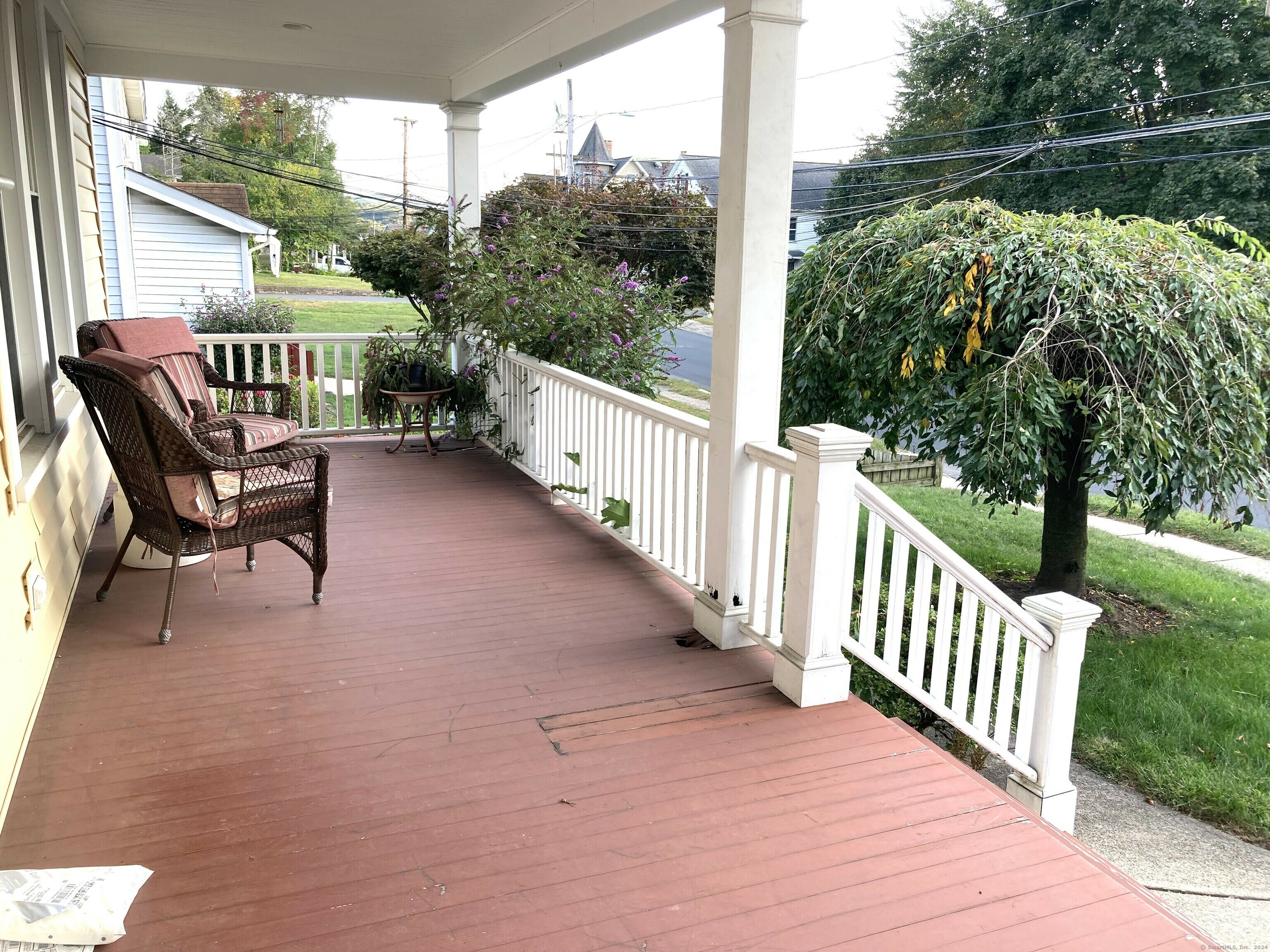 Property Photo:  41 Town Hill Avenue 2nd Floor  CT 06810 