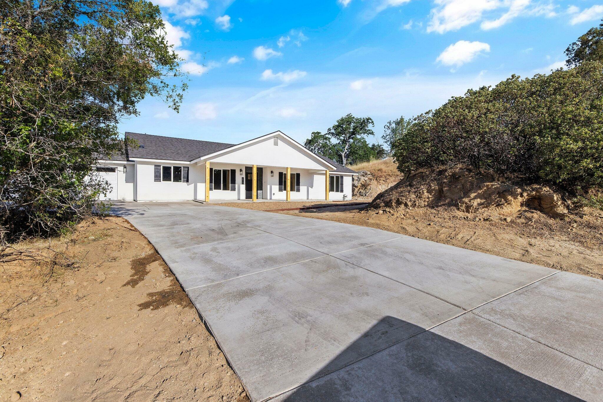 Property Photo:  28732 Copper Creek Drive  CA 93614 