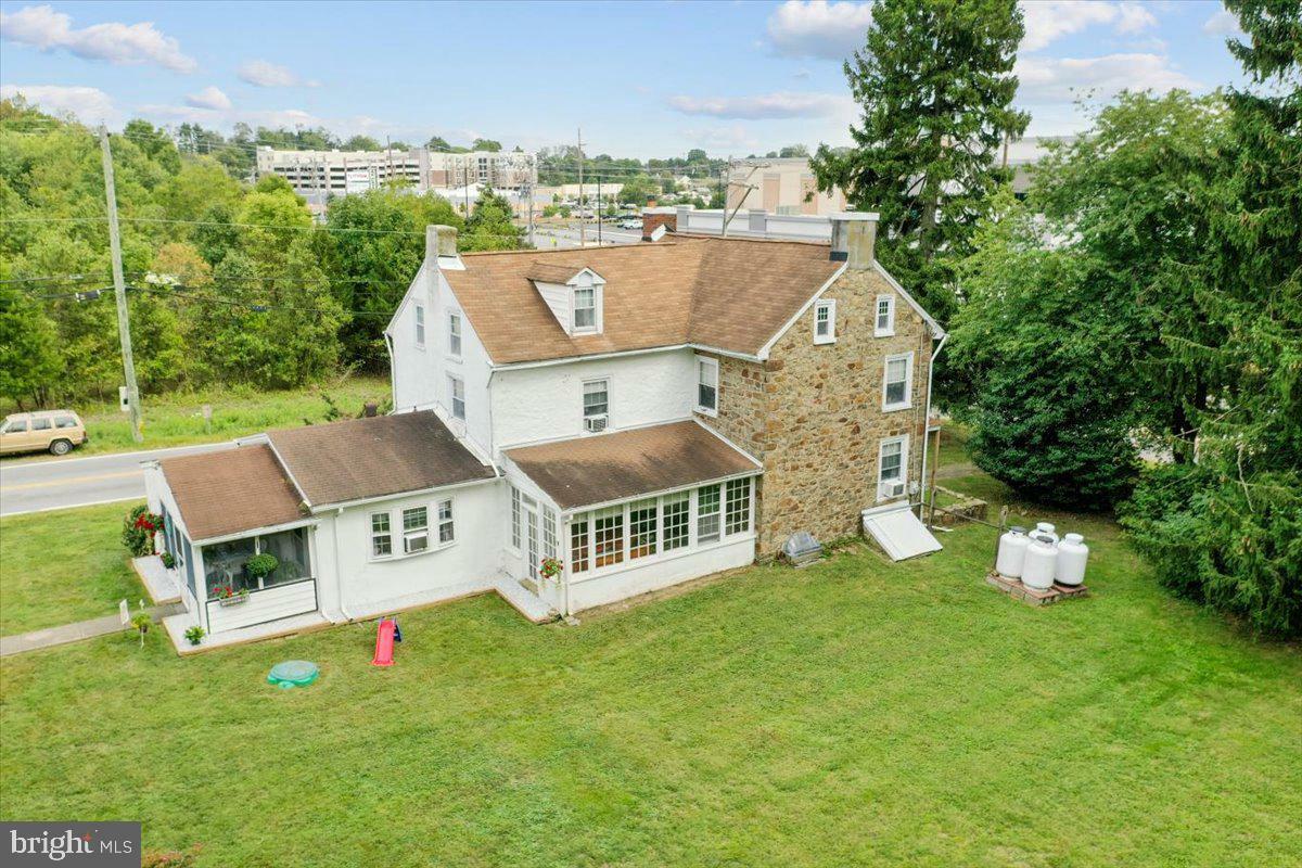 Property Photo:  143 N Middletown Road  PA 19063 