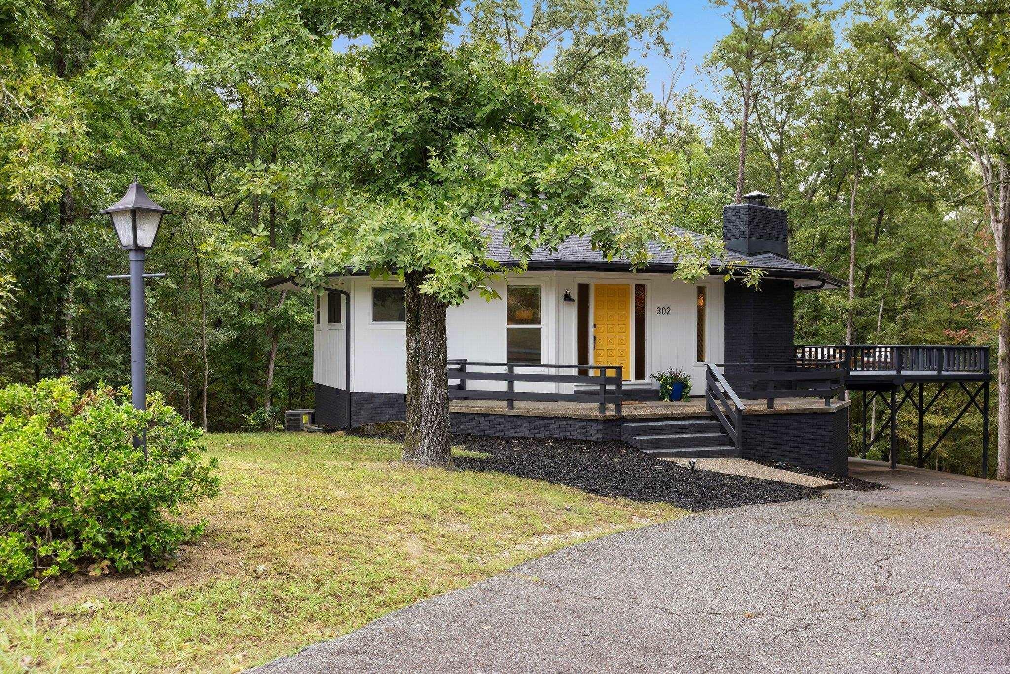 Property Photo:  302 Independence Drive  AR 71913 