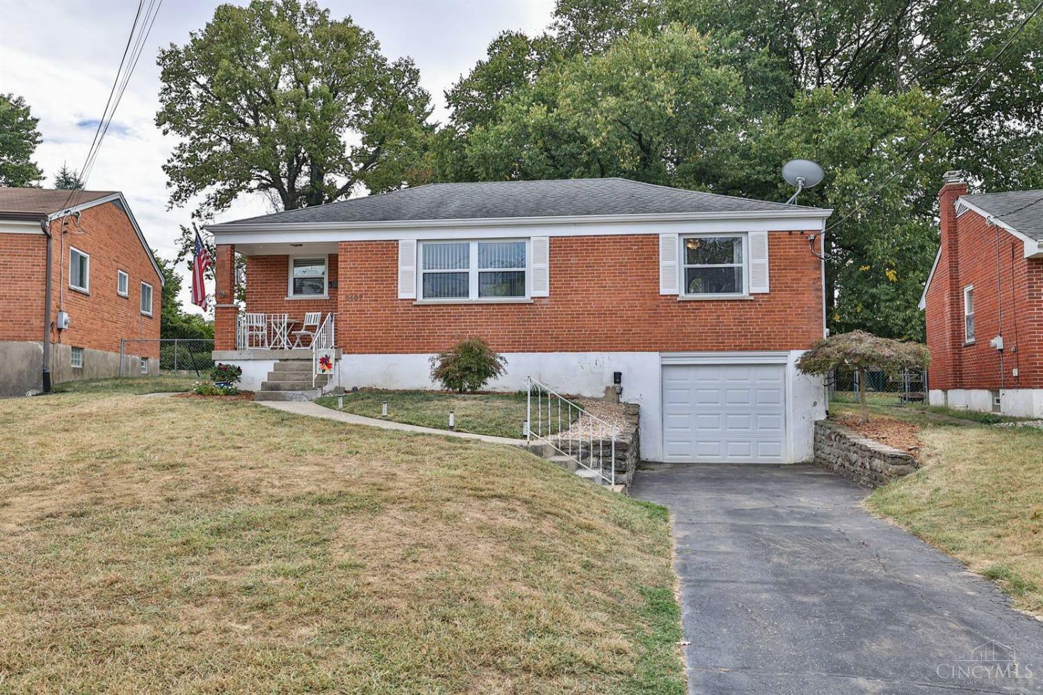 5407 Bonita Drive  Delhi Twp OH 45238 photo