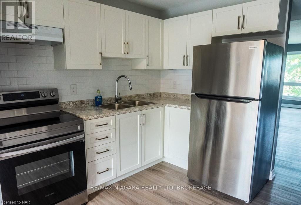 Property Photo: 8646 Willoughby Drive 15 ON L2G 6X7