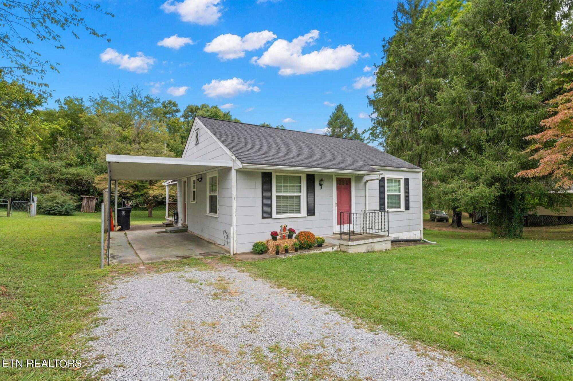 Property Photo:  511 Central Ave  TN 37303 