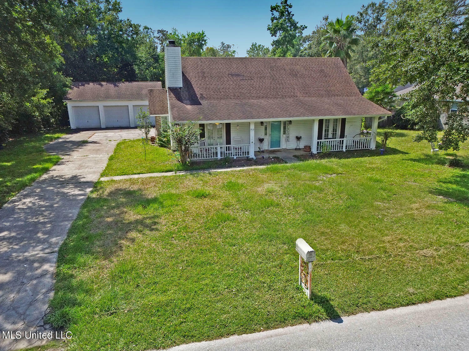 Property Photo:  9113 Live Oak Avenue  MS 39564 