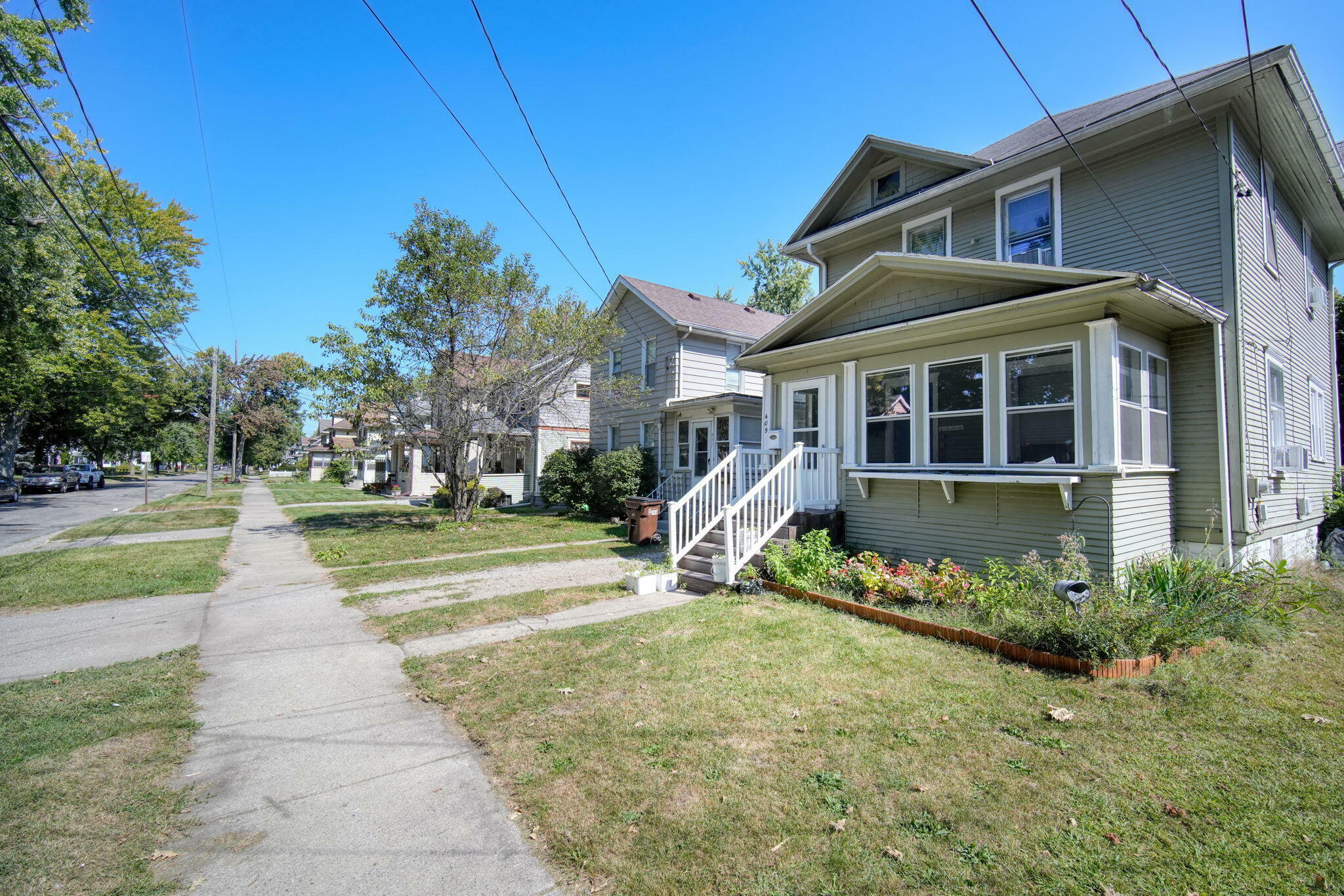 Property Photo:  409 N Pleasant Street  MI 49202 