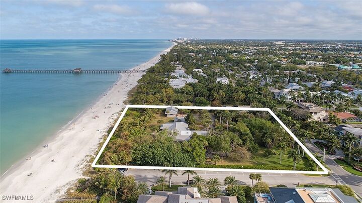 Property Photo: 20 14th Avenue S FL 34102