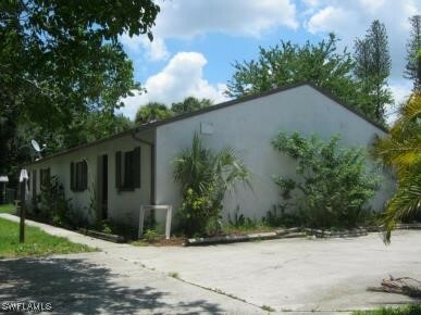 Property Photo:  629 Prospect Avenue  FL 33905 