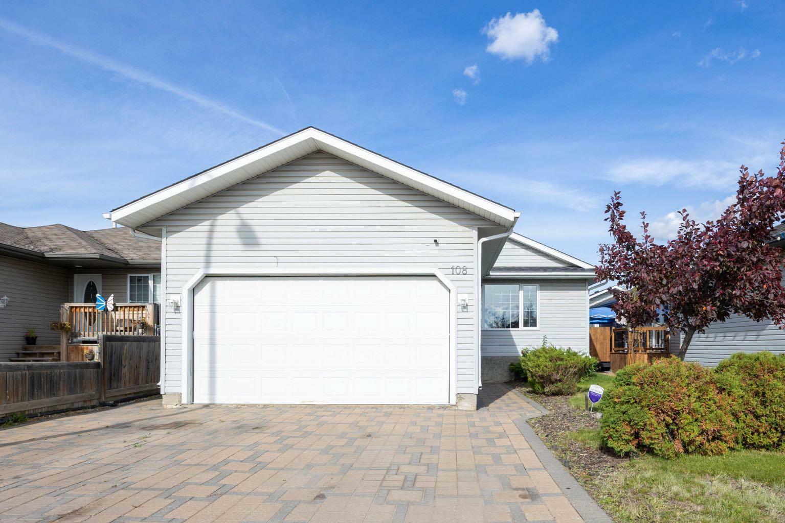 Property Photo:  108 Swanson Crescent  AB T9K 2T3 