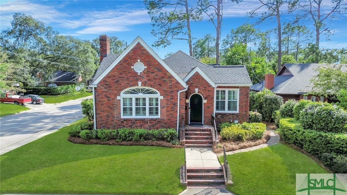 Property Photo:  637 E 55th Street  GA 31405 
