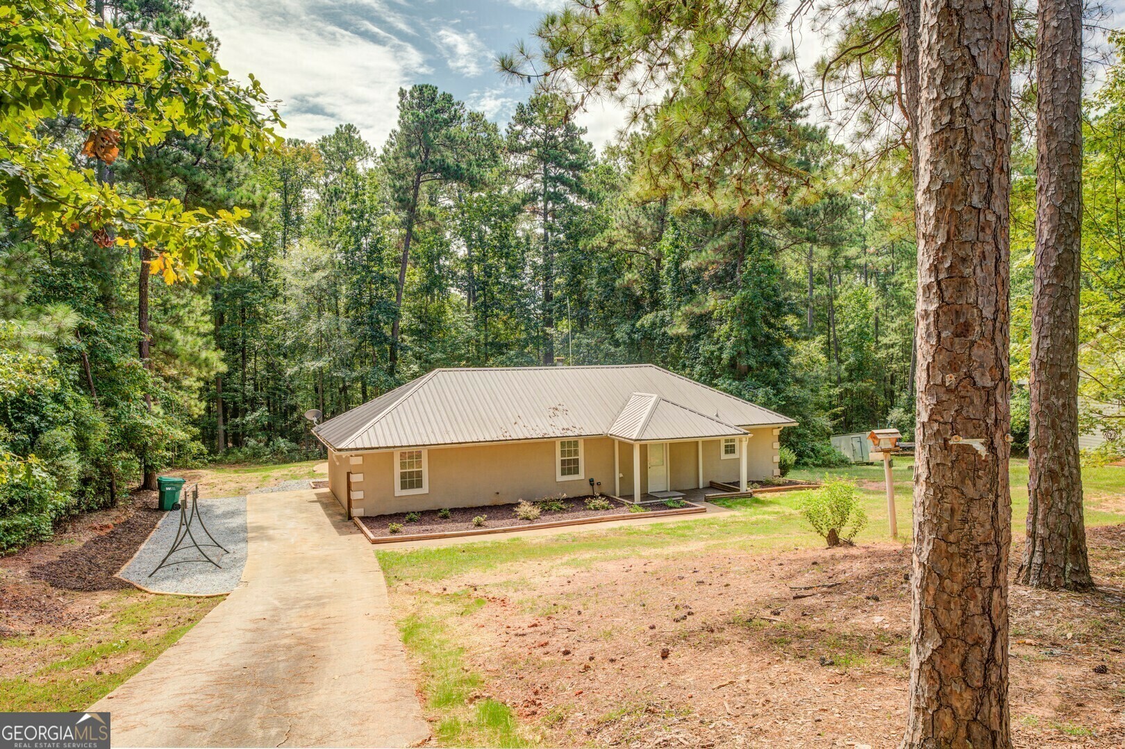 Property Photo:  135 Partridge Drive  GA 31064 