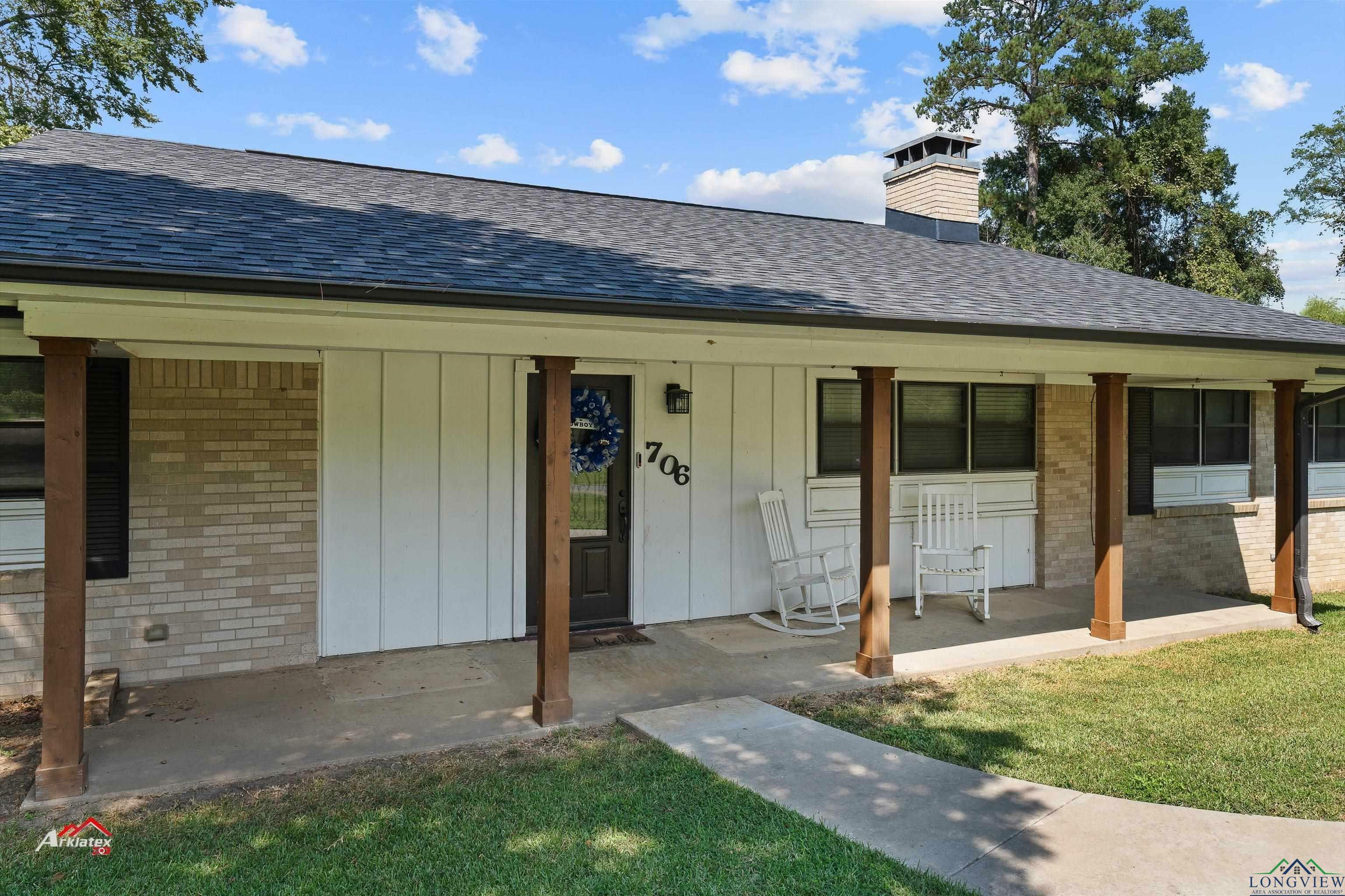 Property Photo:  706 Beverly  TX 75633 