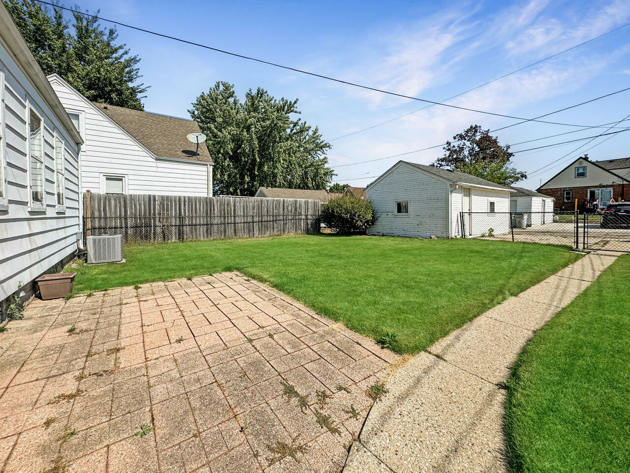 Property Photo:  3222 S 24th St  WI 53215 