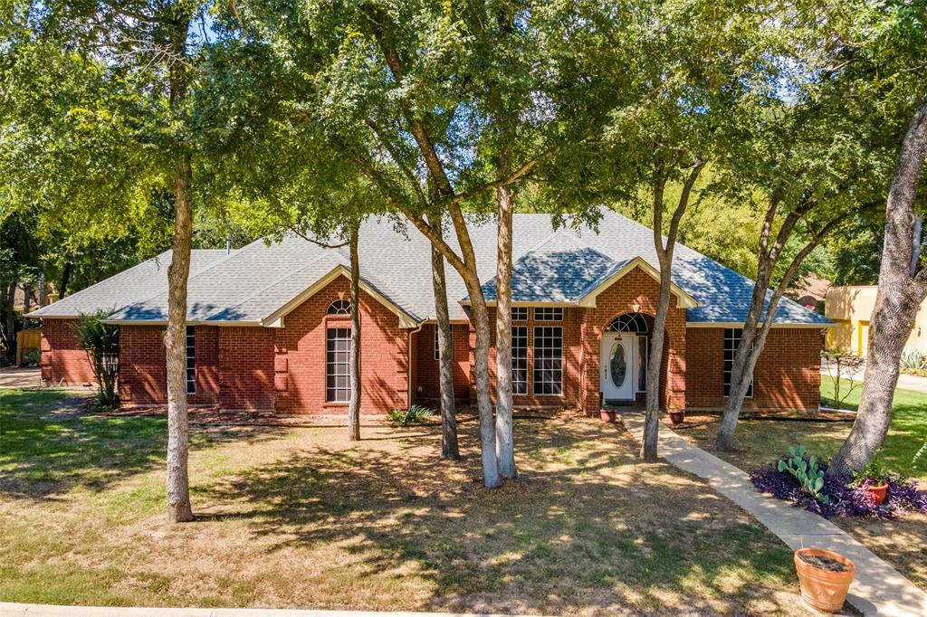 Property Photo:  5909 Forest Lane  TX 76112 