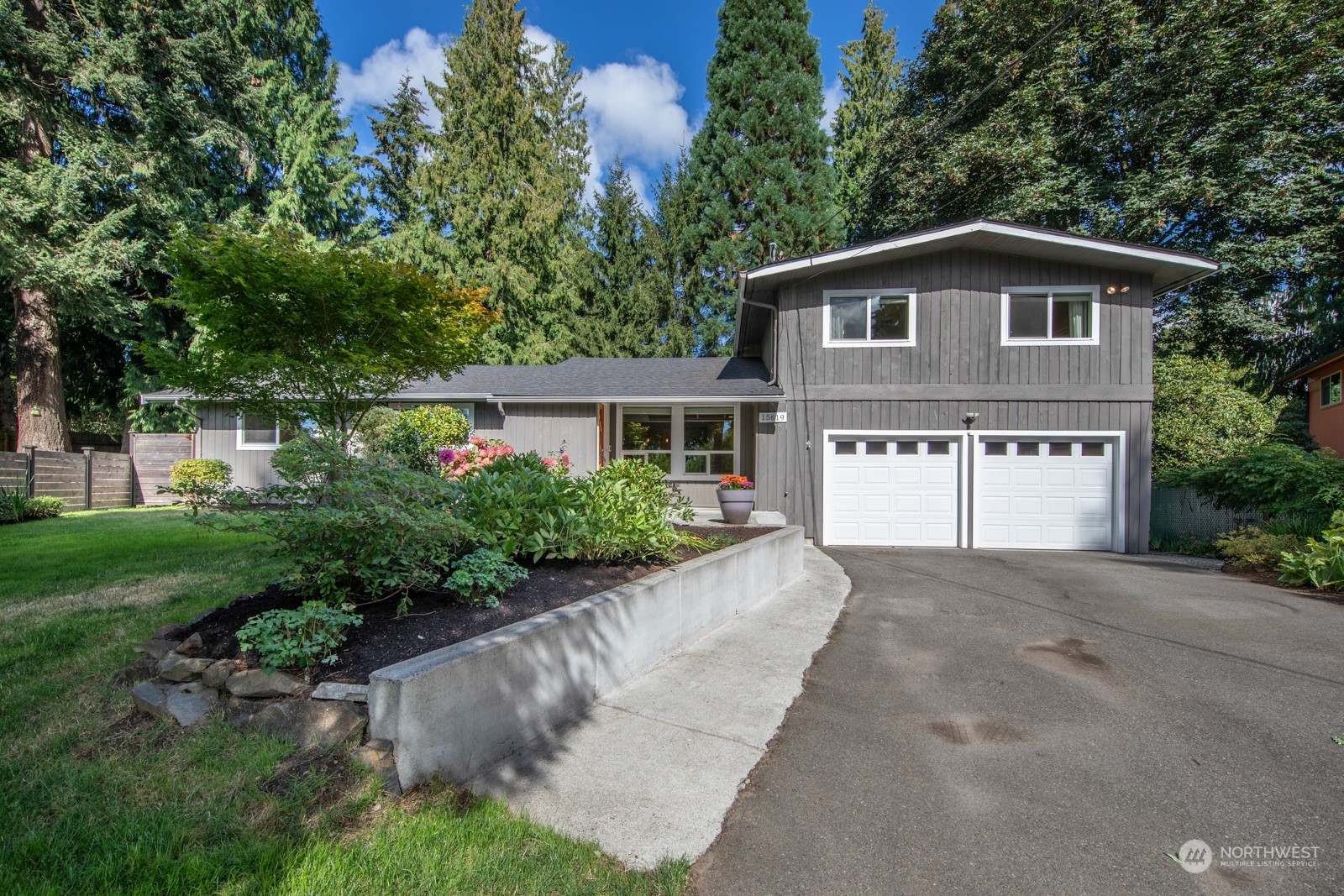 Property Photo:  15619 10th Avenue W  WA 98087 