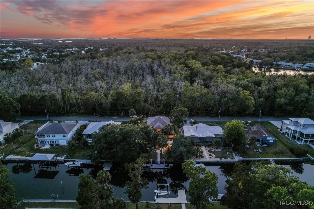 Property Photo: 3679 N Suwannee Point FL 34428