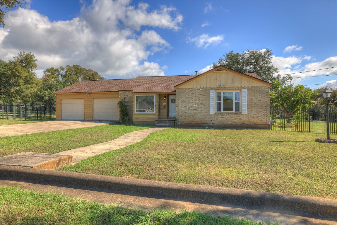 800 N Bishop Street  San Marcos TX 78666 photo