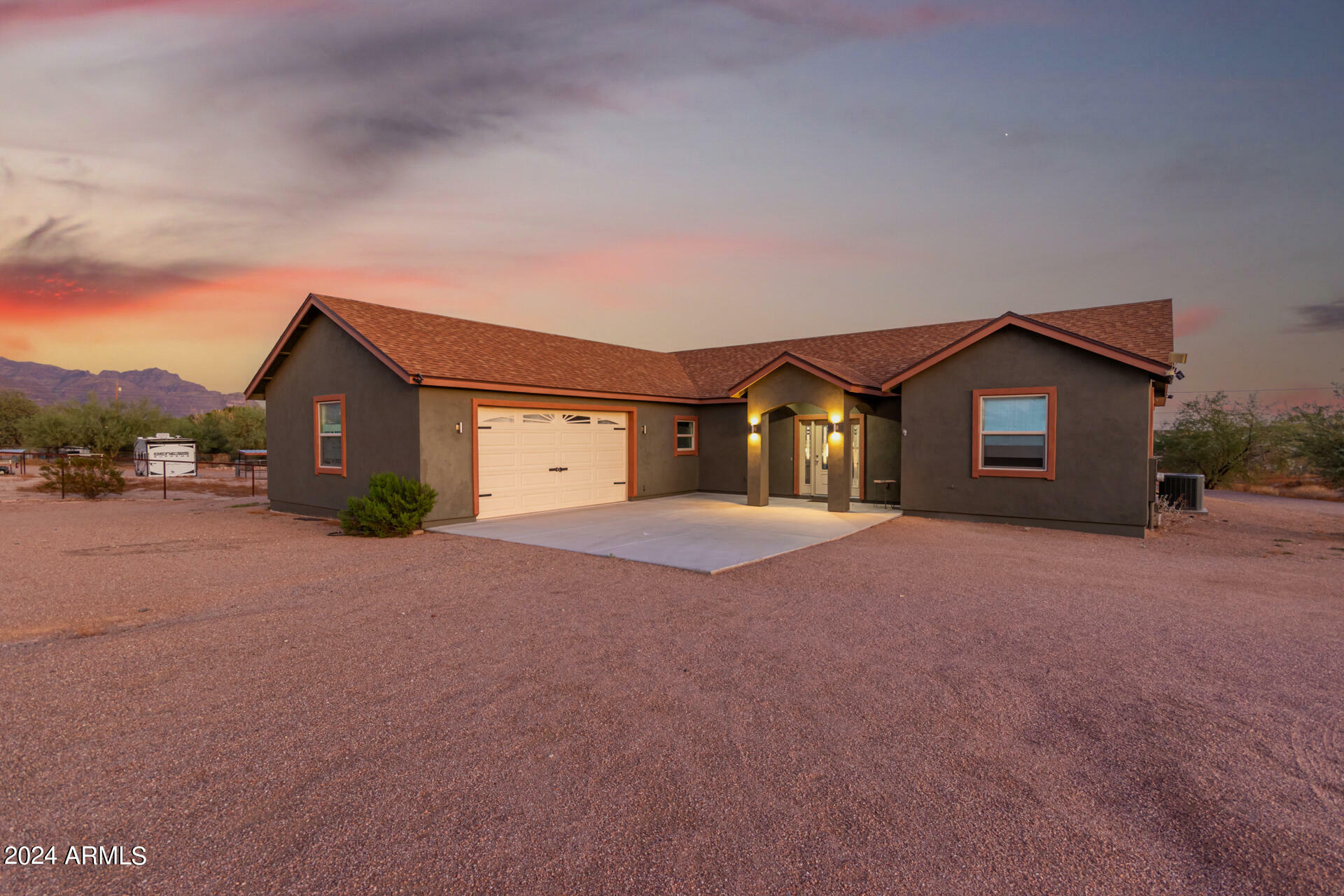 Property Photo:  2235 E Cody Street  AZ 85119 