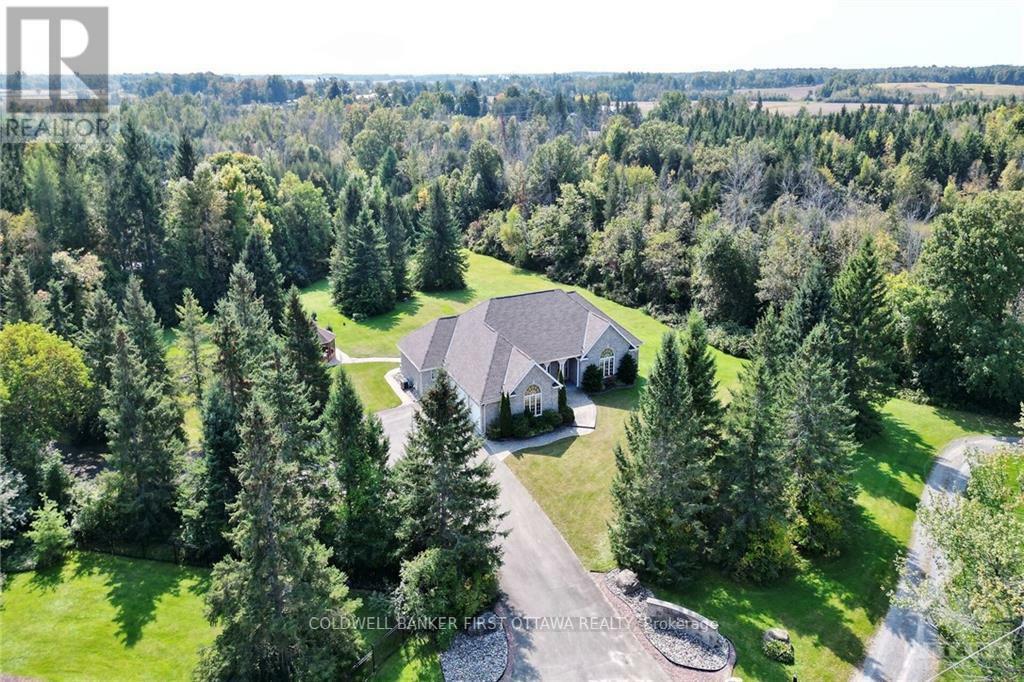 Photo de la propriété:  6068 James Bell Drive  ON K4M 1B3 